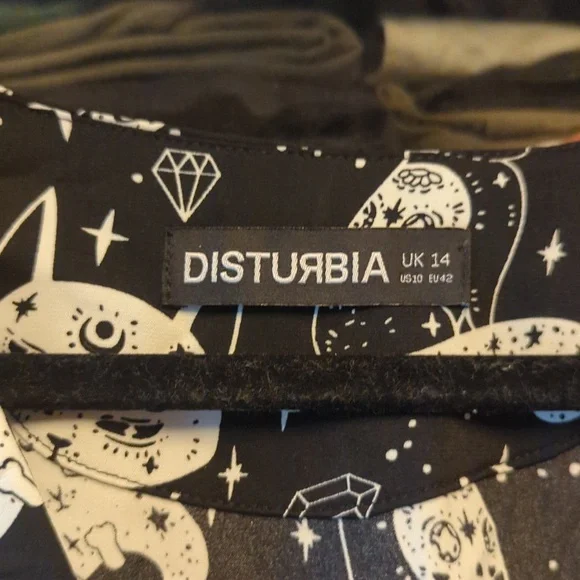 Disturbia Black and Cream Celestial Cat Pattern Midi Dress - Picture 2 of 5